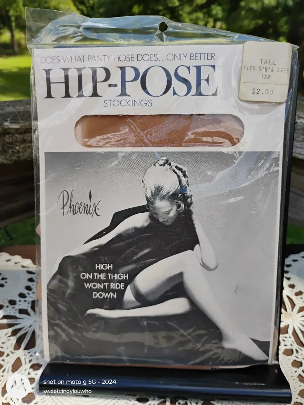 Phoenix brand Hip Pose high on the thigh design thigh-high hosiery NEW old stock